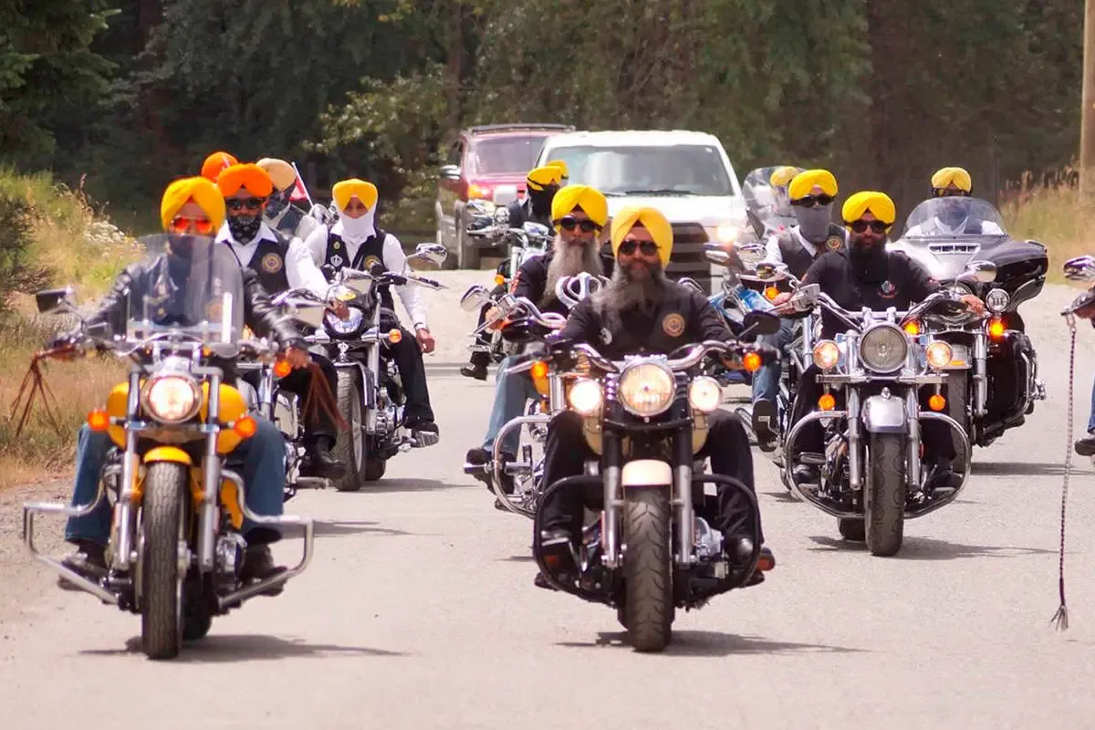 Helmet Rule Exemption for Sikhs Is Valid, Not Violative of Equality: Bombay High Court Rejects Constitutional Challenge